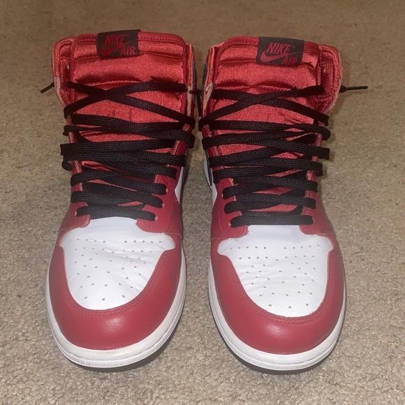 Jordan 1 Retro High OG Satin Red 2020 CD0461-601 Women’s Size 12 Men’s Size 10.5 - Picture 4 of 8